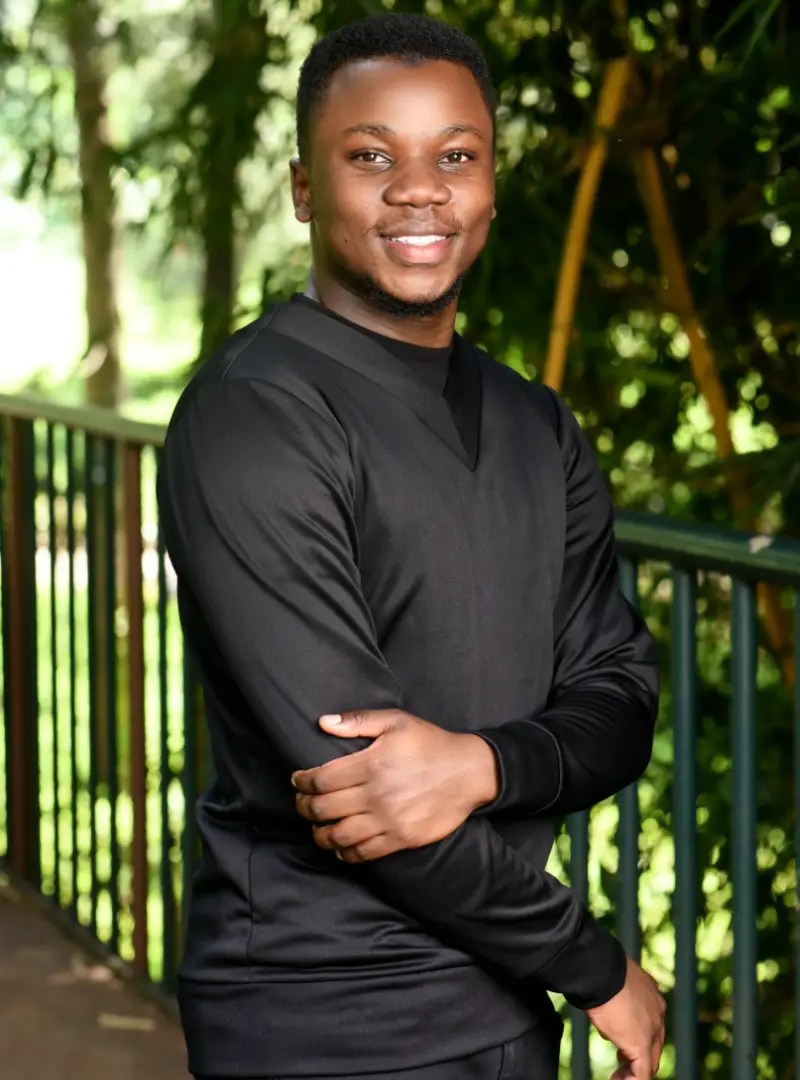 mens-black-v-neck-sweater