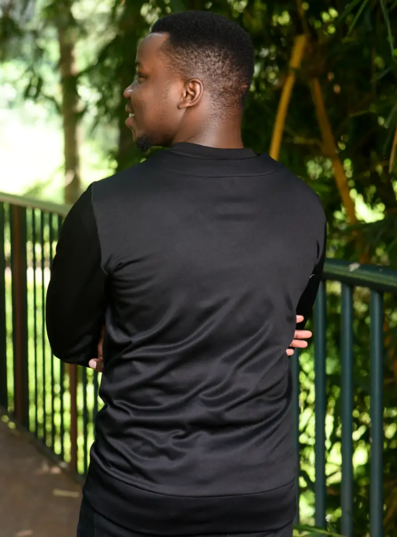 mens-black-v-neck-sweater